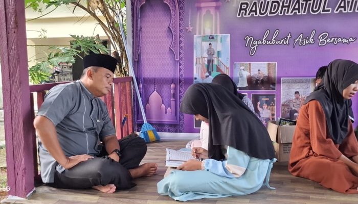 Ngabuburit Ala Kapolres Pohuwato, AKBP H Busroni