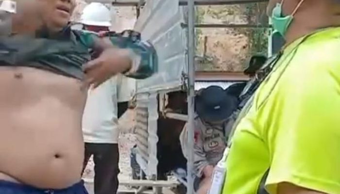 Viral, Oknum Karyawan Perusahaan Tambang di Gorontalo Minta Wartawan Lepas Baju